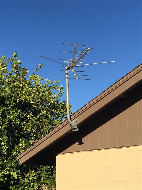 using an antenna to watch tv in metal roof house|roof mount for tv antenna.